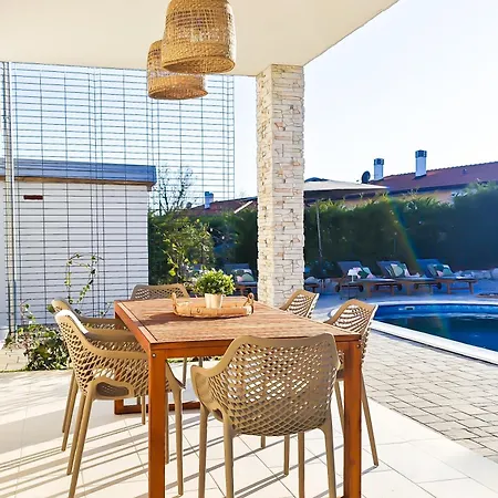 Villa Villa David - New - First Renting - For 9 Person Max Labin (Istria)