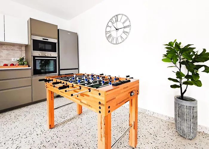Villa David - Pet Friendly - New For 9 Person Labin (Istria)
