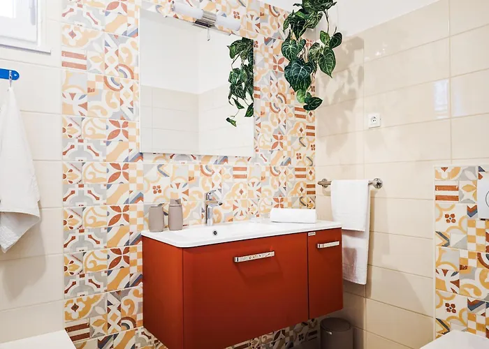 David - Pet Friendly - New For 9 Person *